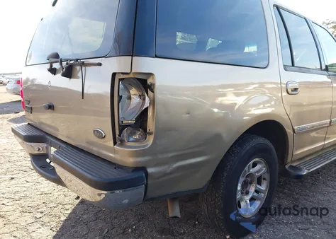 1999 Ford Expedition Eddie Bauer/Xlt z USA, uszkodzony, nr VIN 1FMRU1764XLC40605